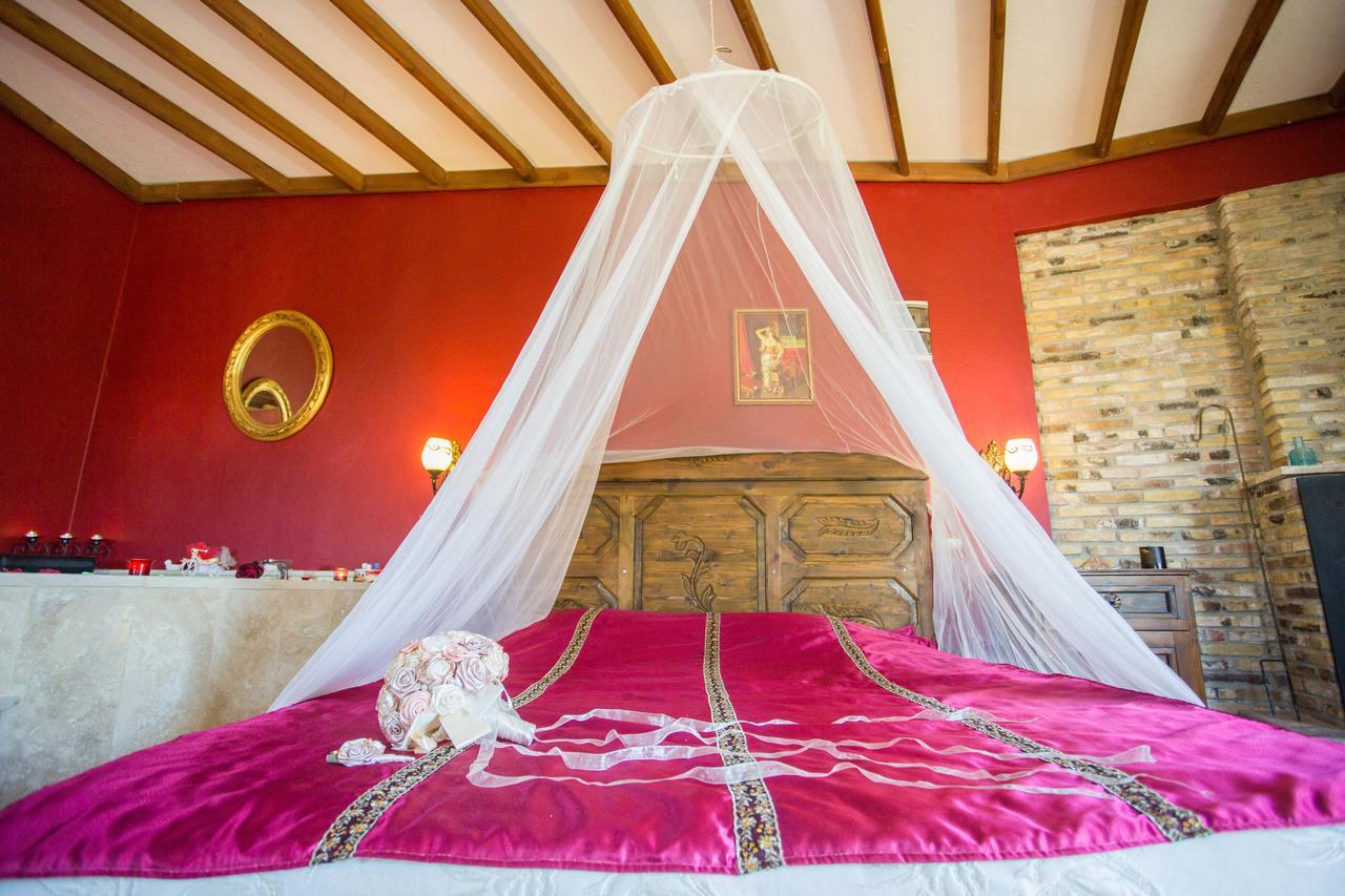 Efes Butik Otel Kirazli (Aegean) Exteriör bild